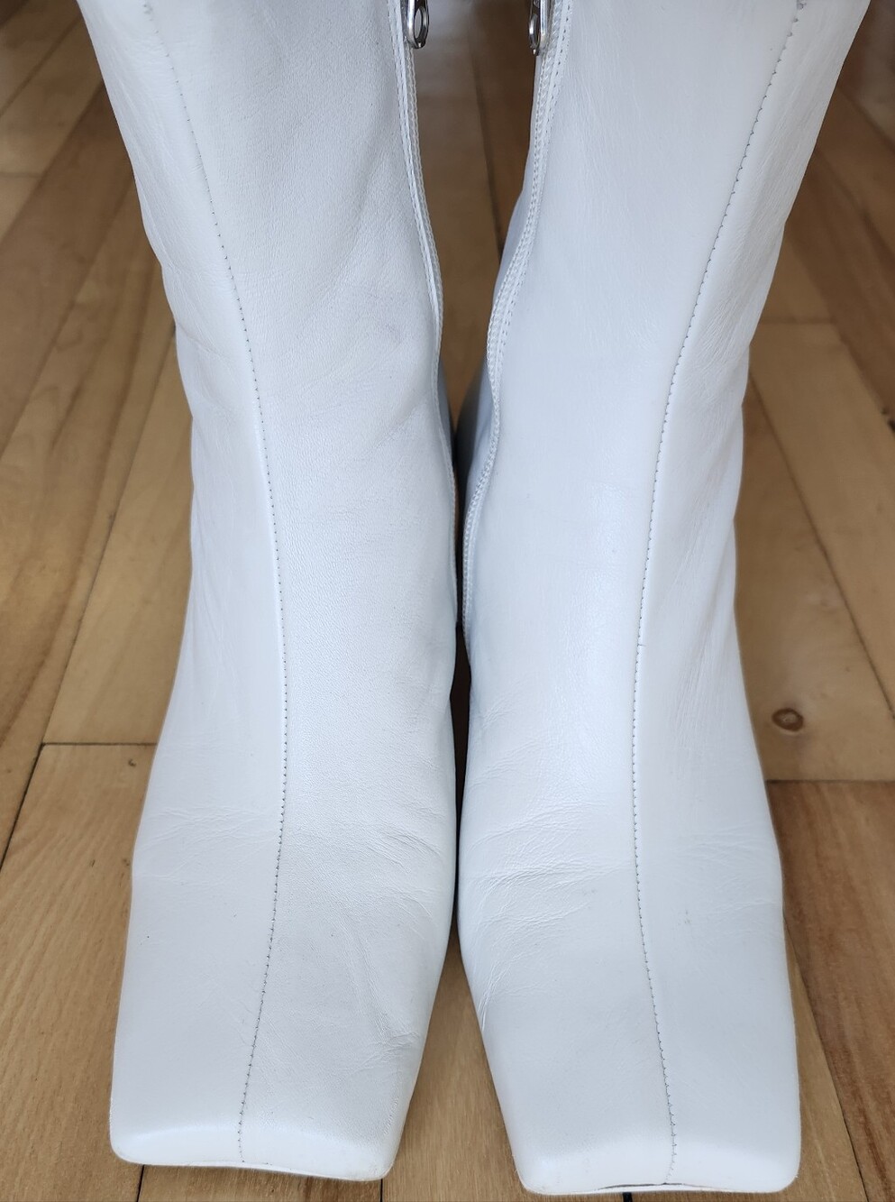 Women’s White Leather Heeled Boot